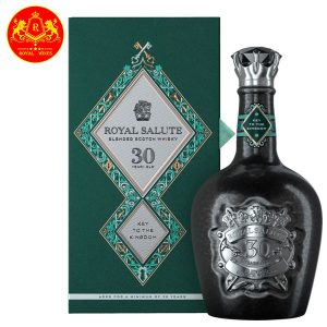 ruou-chivas-30-nam-royal-salute.